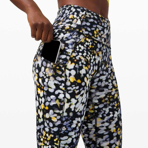 Lululemon Fast and Free Crop Hi-Rise 19" - FLAWLESS CONDITION - Picture 7 of 9